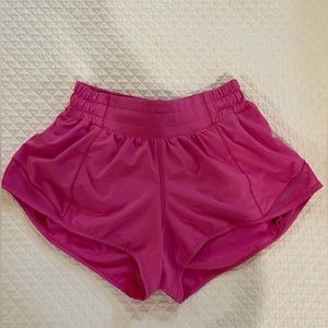 Lululemon Hotty Hot Short 2.5”